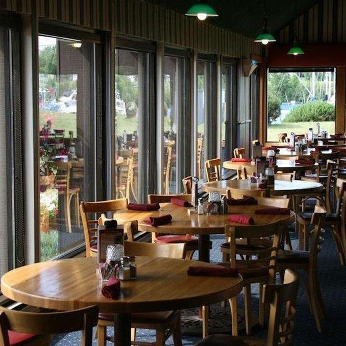 Barkers Island Inn Resort & Conference Center Superior Restoran gambar